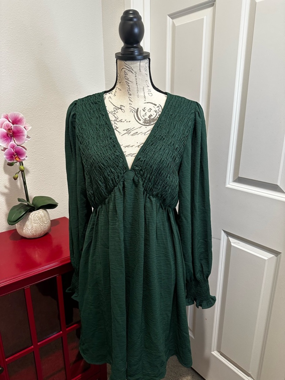 Women's Deep Green V-Neck Long Sleeve Dress